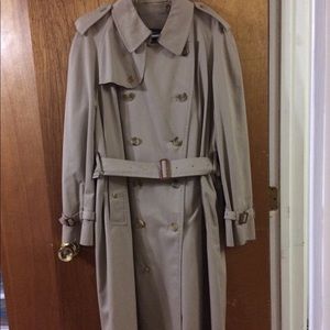 Burberry men’s trench coat with belt